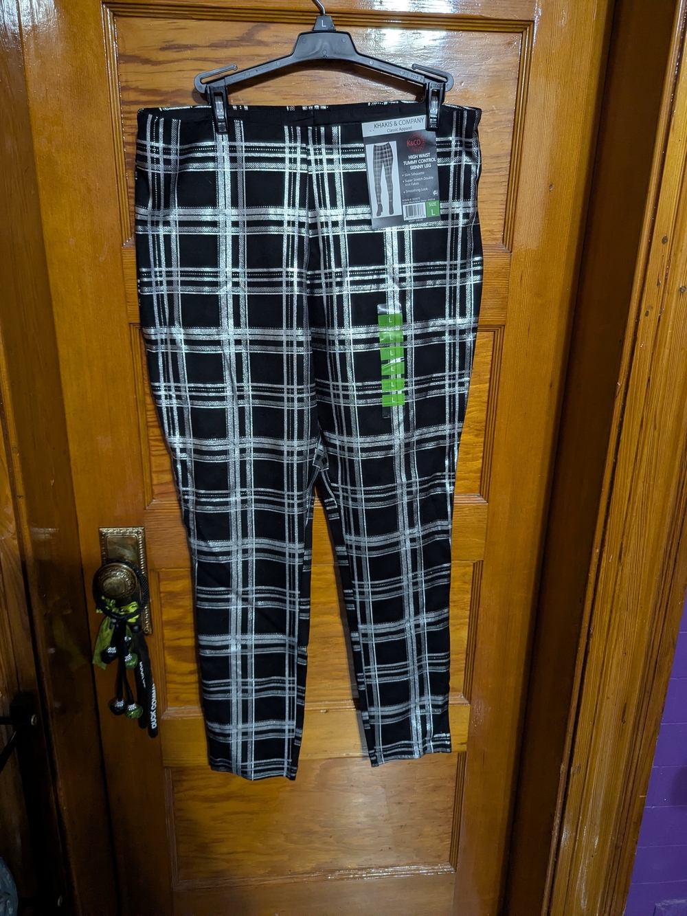 Black & White Plaid Men’s Stretch Pants